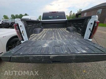 2026 GMC Sierra 2500HD AT4 Crew Cab Medium Bed - miniatura 14