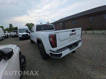 2026 GMC Sierra 2500HD AT4 Crew Cab Medium Bed - miniatura 2