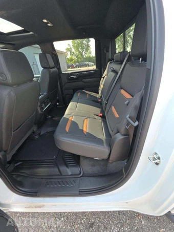 2026 GMC Sierra 2500HD AT4 Crew Cab Medium Bed - miniatura 13