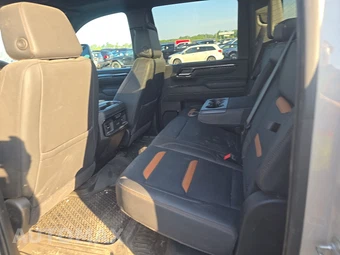 2026 GMC Sierra 2500HD AT4 Crew Cab Medium Bed - miniatura 13