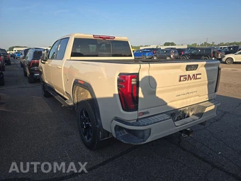 2026 GMC Sierra 2500HD AT4 Crew Cab Medium Bed - miniatura 6