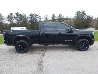 2026 GMC Sierra 2500HD AT4 Crew Cab Medium Bed - miniatura 6