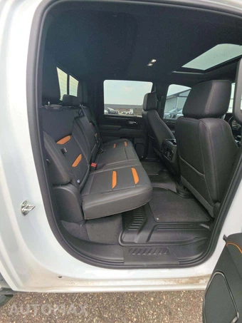 2026 GMC Sierra 2500HD AT4 Crew Cab Medium Bed - miniatura 16