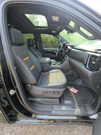 2026 GMC Sierra 2500HD AT4 Crew Cab Medium Bed - miniatura 18