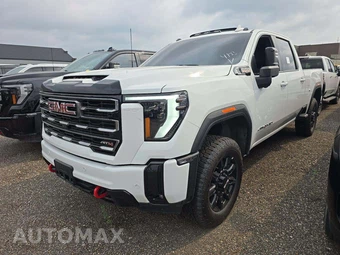 2026 GMC Sierra 2500HD AT4 Crew Cab Medium Bed