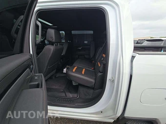 2026 GMC Sierra 2500HD AT4 Crew Cab Medium Bed - miniatura 13