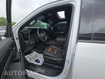 2026 GMC Sierra 2500HD AT4 Crew Cab Medium Bed - miniatura 6