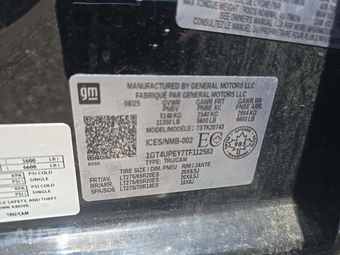 2026 GMC Sierra 2500HD AT4 Crew Cab Medium Bed - miniatura 5