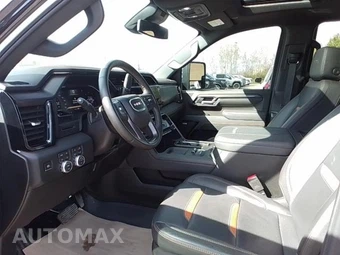 2026 GMC Sierra 2500HD AT4 Crew Cab Medium Bed - miniatura 10