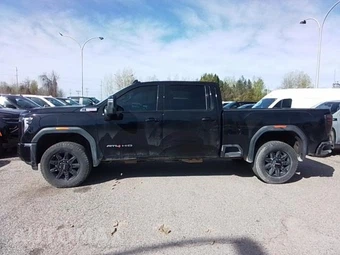 2026 GMC Sierra 2500HD AT4 Crew Cab Medium Bed - miniatura 3