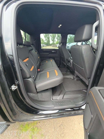 2026 GMC Sierra 2500HD AT4 Crew Cab Medium Bed - miniatura 16