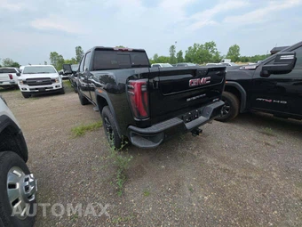 2026 GMC Sierra 2500HD AT4 Crew Cab Medium Bed - miniatura 2