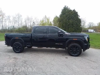 2026 GMC Sierra 2500HD AT4 Crew Cab Medium Bed - miniatura 6