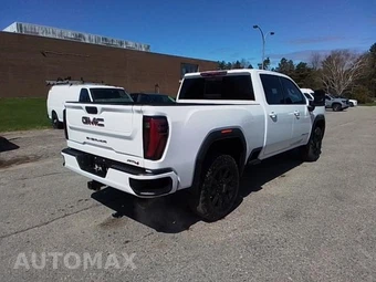 2026 GMC Sierra 2500HD AT4 Crew Cab Medium Bed - miniatura 5