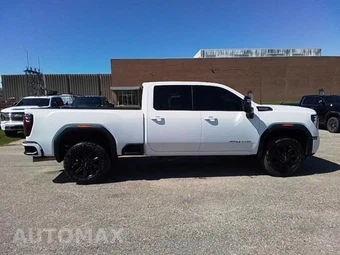 2026 GMC Sierra 2500HD AT4 Crew Cab Medium Bed - miniatura 6