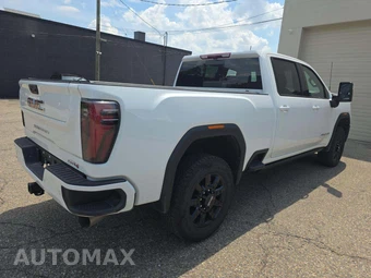 2026 GMC Sierra 2500HD AT4 Crew Cab Medium Bed - miniatura 3