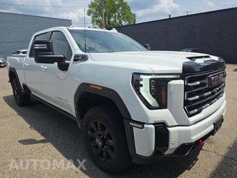2026 GMC Sierra 2500HD AT4 Crew Cab Medium Bed - miniatura 4