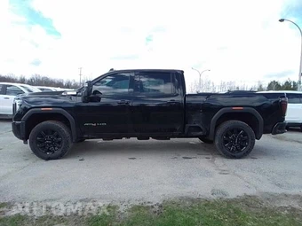 2026 GMC Sierra 2500HD AT4 Crew Cab Medium Bed - miniatura 3