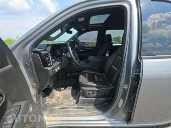 2026 GMC Sierra 2500HD AT4 Crew Cab Medium Bed - miniatura 6