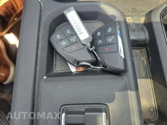 2026 GMC Sierra 2500HD AT4 Crew Cab Medium Bed - miniatura 8