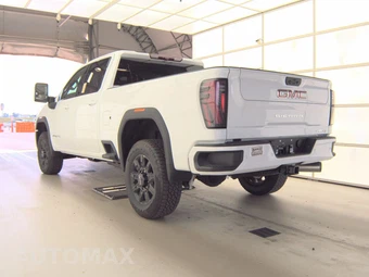 2026 GMC Sierra 2500HD AT4 Crew Cab Medium Bed 4SB - miniatura 6