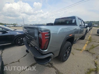 2026 GMC Sierra 2500HD AT4 Crew Cab Medium Bed 4SB - miniatura 4