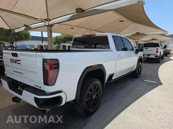 2026 GMC Sierra 2500HD AT4 Crew Cab Medium Bed 4SB - miniatura 3