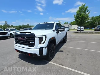 2026 GMC Sierra 2500HD AT4 Crew Cab Medium Bed 4SB
