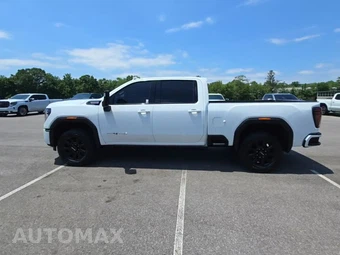 2026 GMC Sierra 2500HD AT4 Crew Cab Medium Bed 4SB - miniatura 3
