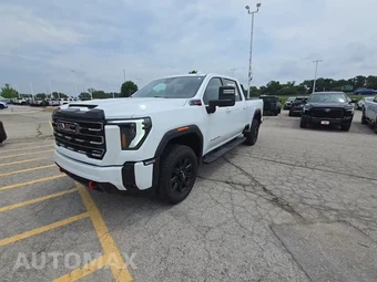 2026 GMC Sierra 2500HD AT4 Crew Cab Medium Bed 4SB