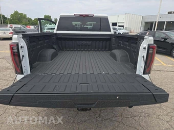 2026 GMC Sierra 2500HD AT4 Crew Cab Medium Bed 4SB - miniatura 11