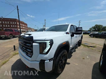 2026 GMC Sierra 2500HD AT4 Crew Cab Medium Bed 4SB