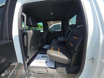 2026 GMC Sierra 2500HD AT4 Crew Cab Medium Bed 4SB - miniatura 13