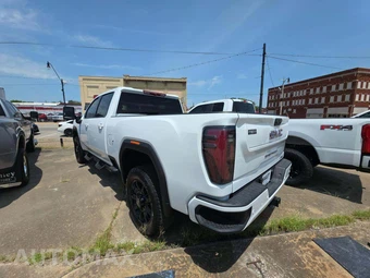 2026 GMC Sierra 2500HD AT4 Crew Cab Medium Bed 4SB - miniatura 2