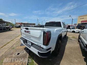 2026 GMC Sierra 2500HD AT4 Crew Cab Medium Bed 4SB - miniatura 3