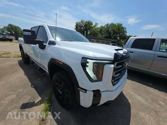 2026 GMC Sierra 2500HD AT4 Crew Cab Medium Bed 4SB - miniatura 4