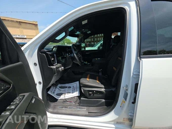 2026 GMC Sierra 2500HD AT4 Crew Cab Medium Bed 4SB - miniatura 6