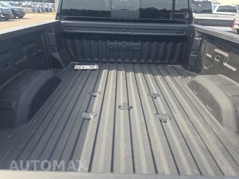 2026 GMC Sierra 2500HD AT4X Crew Cab Medium Bed - miniatura 16
