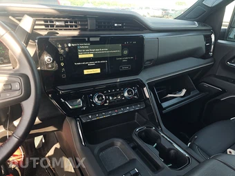2026 GMC Sierra 2500HD AT4X Crew Cab Medium Bed - miniatura 11