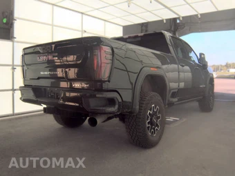 2026 GMC Sierra 2500HD AT4X Crew Cab Medium Bed - miniatura 4