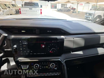 2026 GMC Sierra 2500HD AT4X Crew Cab Medium Bed - miniatura 10