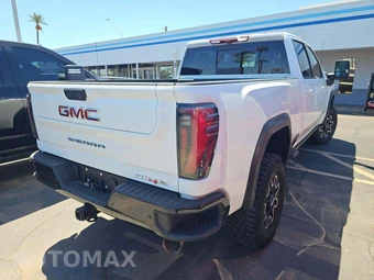 2026 GMC Sierra 2500HD AT4X Crew Cab Medium Bed - miniatura 3