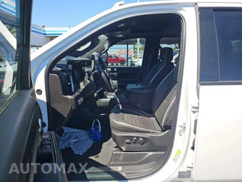 2026 GMC Sierra 2500HD AT4X Crew Cab Medium Bed - miniatura 6