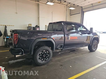 2026 GMC Sierra 2500HD AT4X Crew Cab Medium Bed - miniatura 4