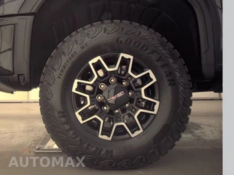 2026 GMC Sierra 2500HD AT4X Crew Cab Medium Bed 4SG - miniatura 9