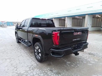 2026 GMC Sierra 2500HD Denali Crew Cab Medium Bed - miniatura 2