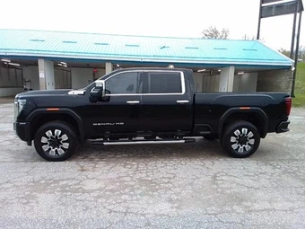 2026 GMC Sierra 2500HD Denali Crew Cab Medium Bed - miniatura 3