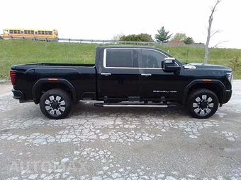 2026 GMC Sierra 2500HD Denali Crew Cab Medium Bed - miniatura 6