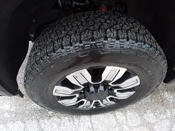 2026 GMC Sierra 2500HD Denali Crew Cab Medium Bed - miniatura 9