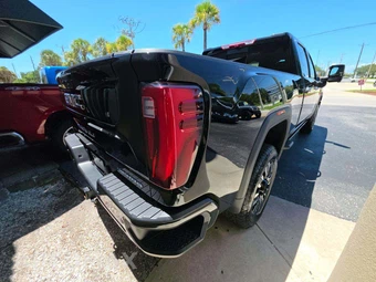 2026 GMC Sierra 2500HD Denali Ultimate Crew Cab Medium Bed 5SB - miniatura 3